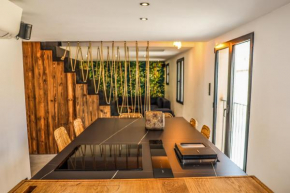 CASA JUNGLE ! Superb duplex apartment, Place des LICES !